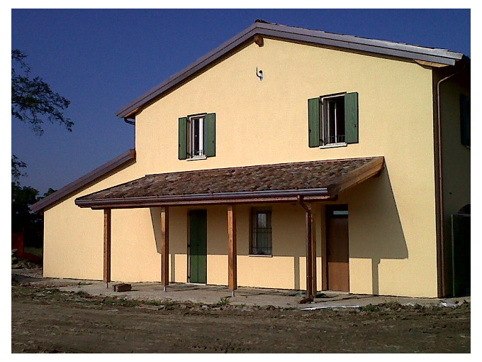 casa prefabbricata in legno bifamiliare Ecodimora a Ravenna : ultimazione lavori