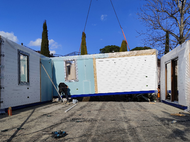 Edificio prefabbricato in legno Ecodimora a San Felice del Benaco Brescia posa pareti