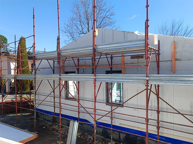 Edificio prefabbricato in legno Ecodimora a San Felice del Benaco Brescia