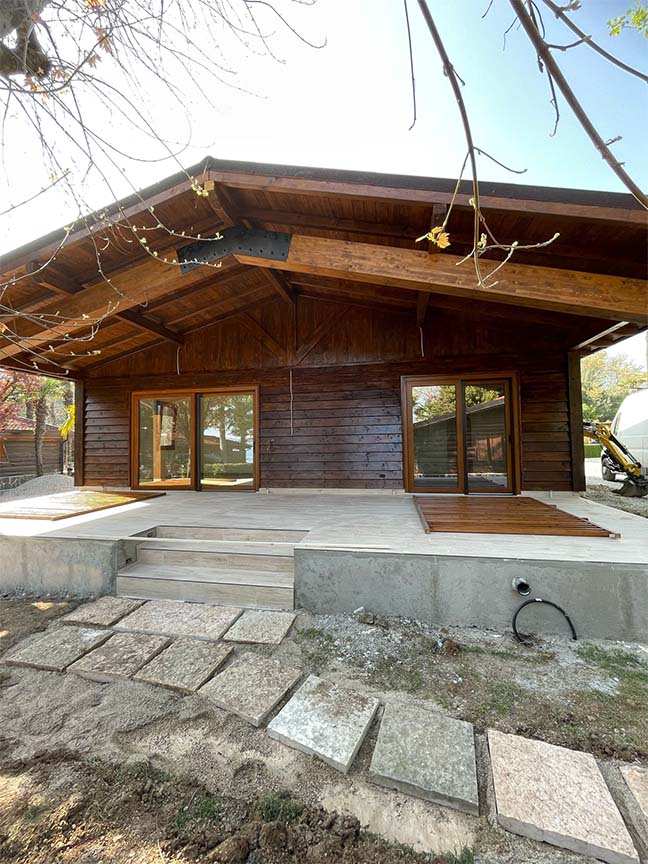 Edificio prefabbricato in legno Ecodimora a San Felice del Benaco Brescia